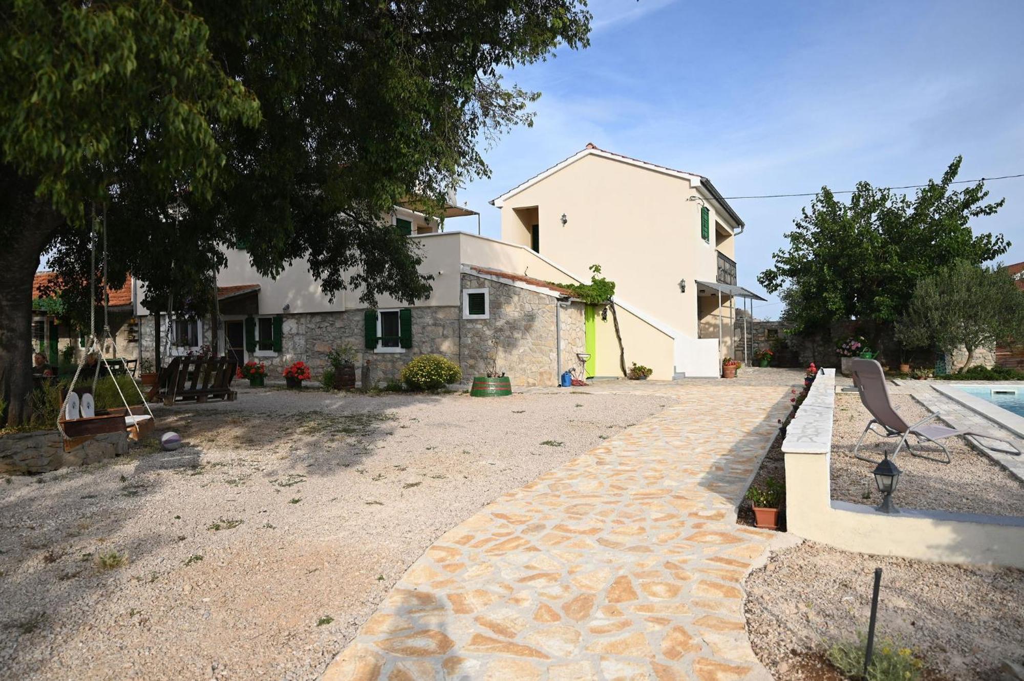 Bed and Breakfast Marcelovi Dvori Pirovac Esterno foto